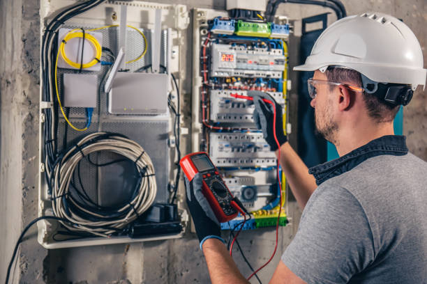 Best Commercial Electrician Services  in Fayetteville, AL
